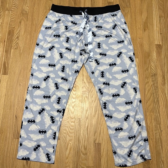 Batman Super Soft Pajama Wide Leg Pants - Picture 2 of 6